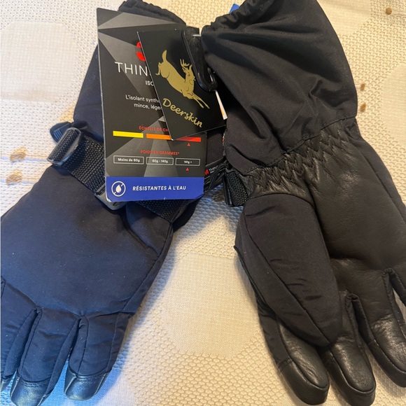 Black Men's Winter Gloves - Picture 6 of 6